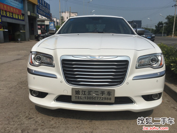 克莱斯勒3002013款300C 3.6L 尊享版