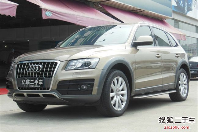 奥迪Q52012款2.0TFSI 豪华型