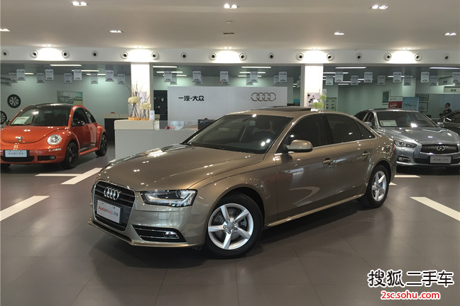 奥迪A4L2013款35 TFSI 自动舒适型