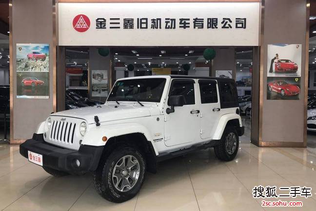 Jeep牧马人四门版2015款3.0L 撒哈拉 舒享版