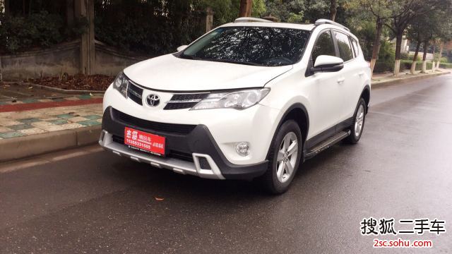 丰田RAV42013款2.0L CVT四驱新锐版 