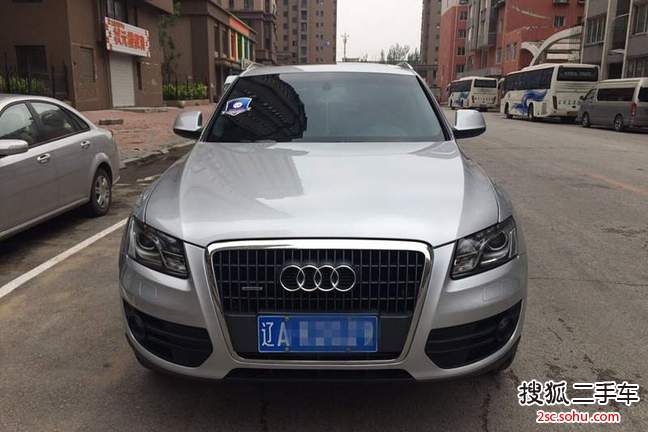 奥迪Q52010款2.0TFSI 豪华型