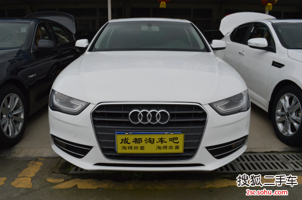 奥迪A4L2015款35 TFSI 自动舒适型