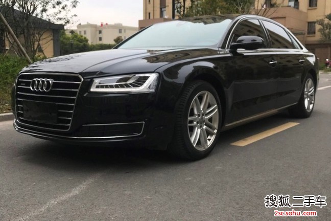 奥迪A8L2014款45 TFSI quattro豪华型