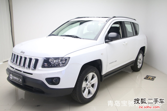 Jeep指南者2014款2.0L 两驱运动版