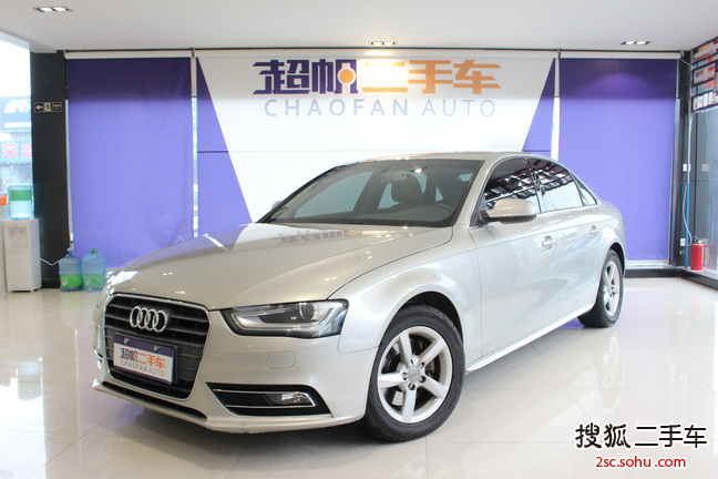 奥迪A4L2015款35 TFSI 自动舒适型