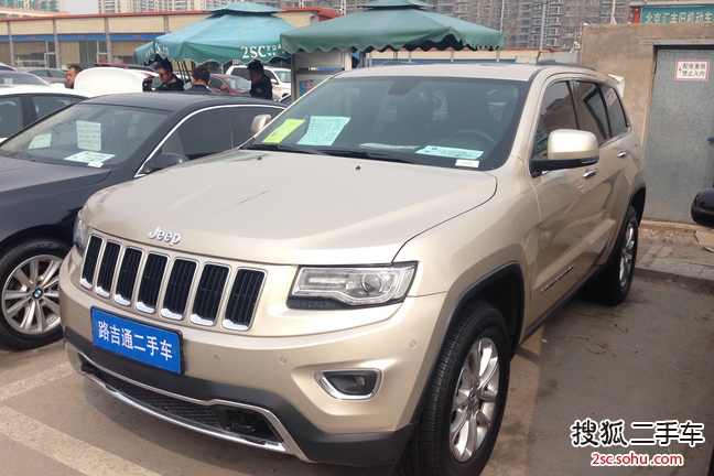 Jeep大切诺基2014款3.6L 精英导航版