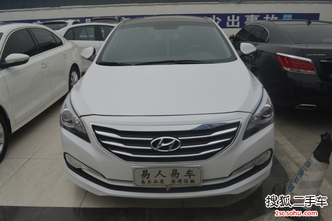 现代名图2014款1.8L 自动智能型