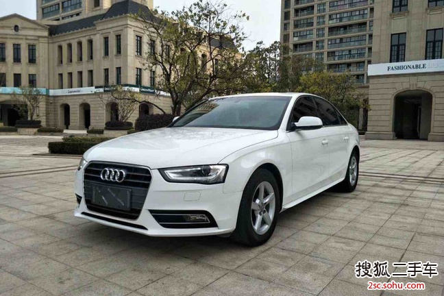 奥迪A4L2016款35 TFSI 自动标准型