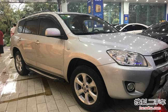 丰田RAV4荣放2010款2.0L 手动豪华升级版