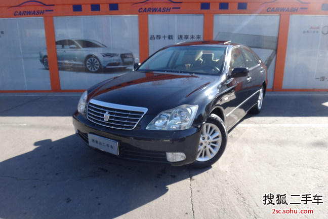 丰田皇冠2005款3.0L Royal Saloon G VIP