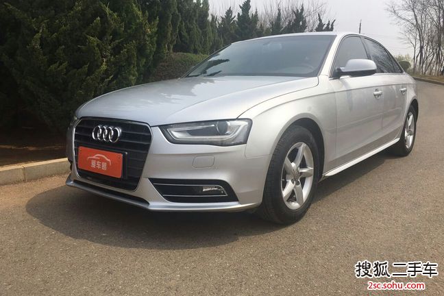 奥迪A4L2013款35 TFSI 自动标准型