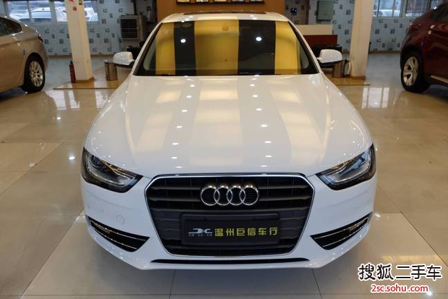 奥迪A4L2015款35 TFSI 自动舒适型