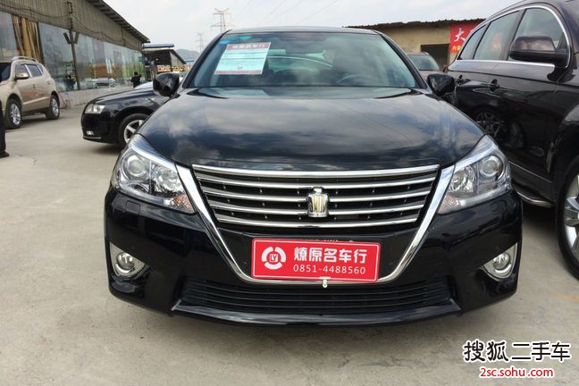 丰田皇冠2012款2.5L Royal Saloon尊贵版 