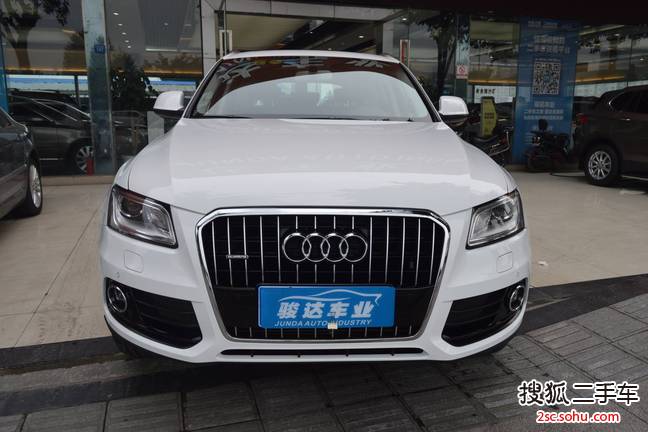 奥迪Q52015款40 TFSI 技术型