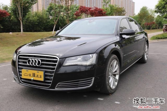 奥迪A8L2013款45 TFSI quattro舒适型