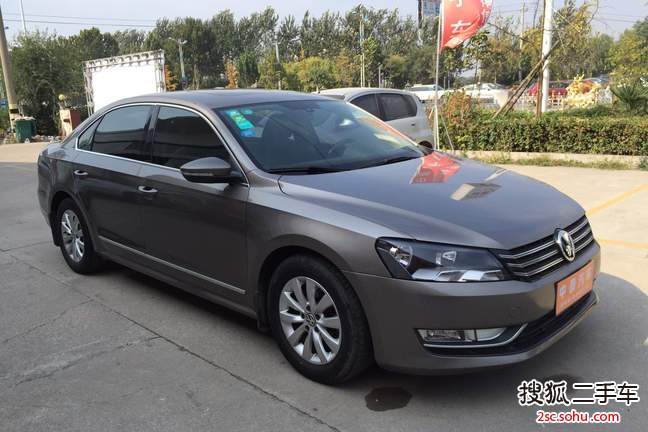 大众帕萨特2011款1.8TSI DSG尊荣版