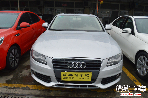 奥迪A4L2010款2.0TFSI 标准型