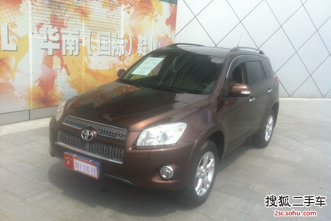 丰田RAV42013款2.4L 自动 特享尊崇版