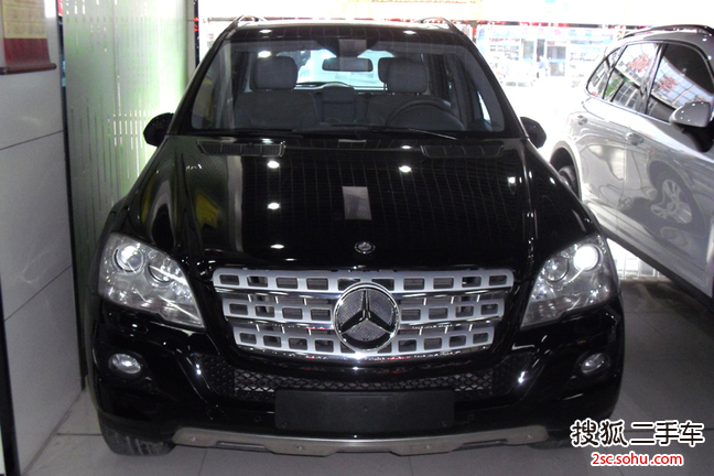 奔驰M级2010款ML300 4MATIC