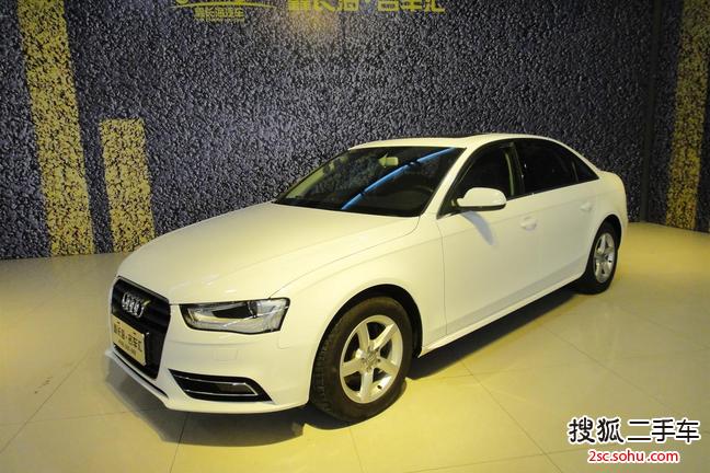 奥迪A4L2013款35 TFSI 自动舒适型