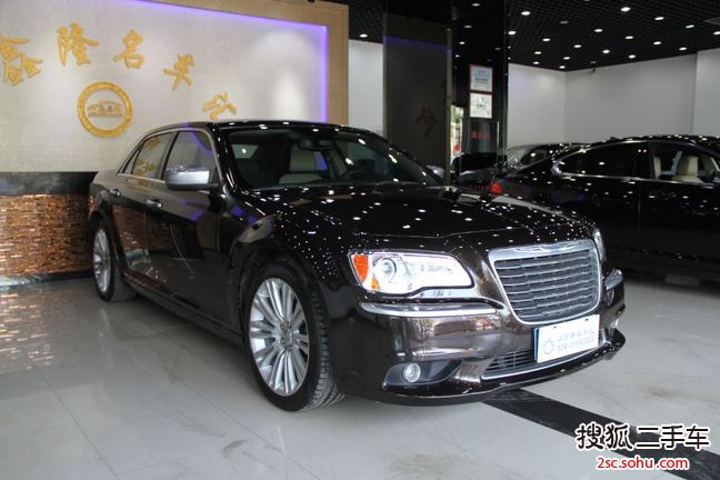 克莱斯勒3002013款300C 3.6L 尊享版