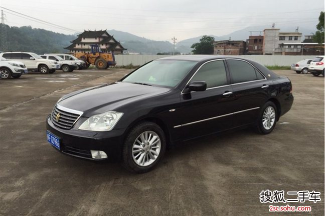 丰田皇冠2007款2.5L Royal 导航版