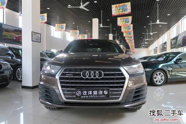 奥迪Q72016款45 TFSI S-Line运动型