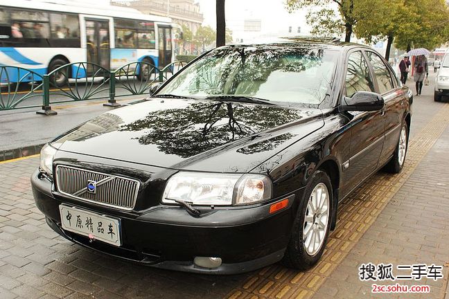 沃尔沃S802002款2.4L自动五速