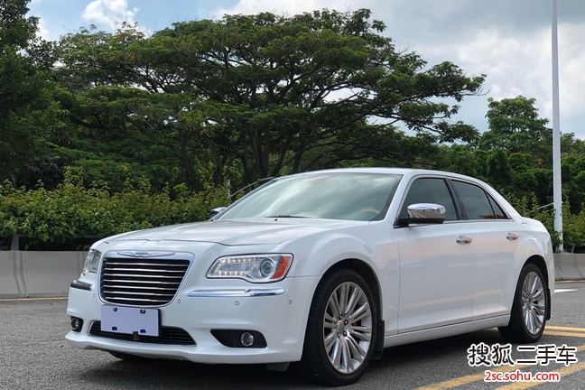 克莱斯勒3002012款300C 3.6L 豪华版