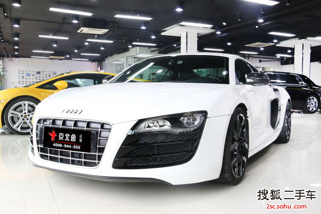 奥迪R82010款5.2FSI quattro