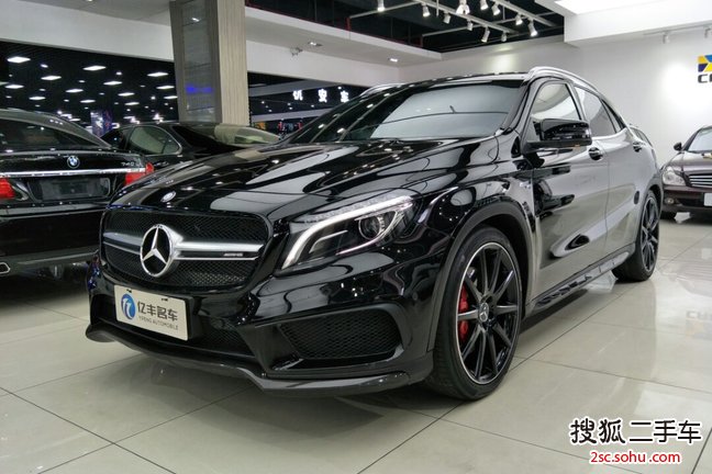 奔驰GLA45 AMG2015款GLA 45 AMG 4MATIC