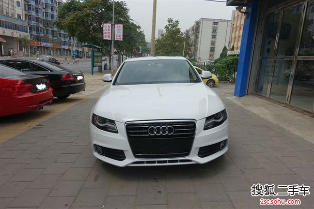 奥迪A4L2012款2.0TFSI 尊享型