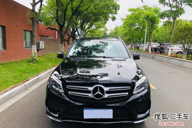 奔驰GLE级2015款320 4MATIC