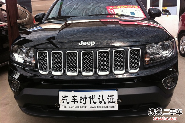 Jeep指南者2014款2.0L 两驱运动版