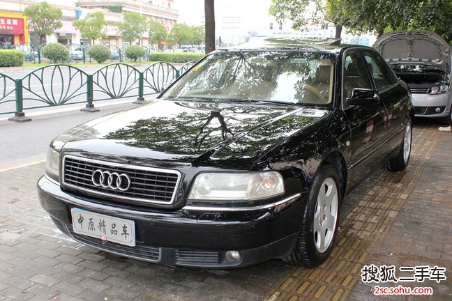 奥迪A8L2003款2.8 Quattro(自动四驱)