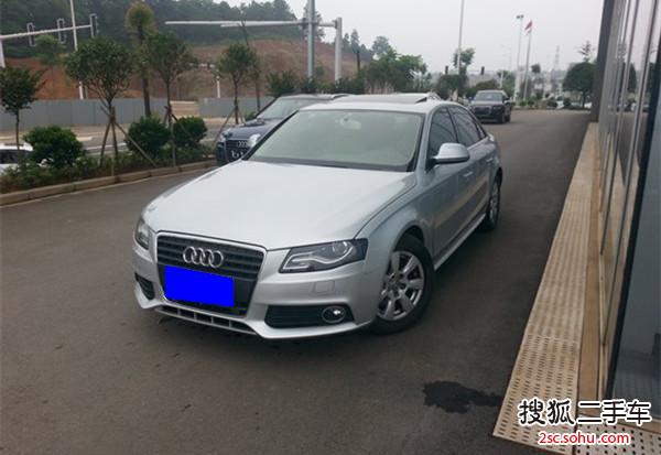 奥迪A4L2011款2.0TFSI 舒适型