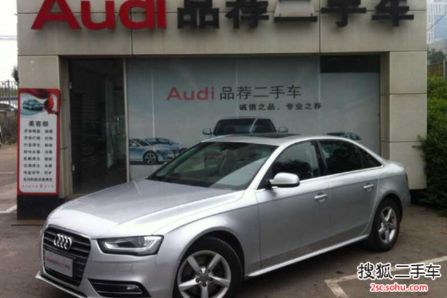 奥迪A4L2013款30 TFSI 自动舒适型