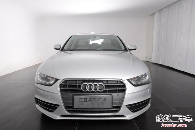 奥迪A4L2013款30 TFSI 自动舒适型