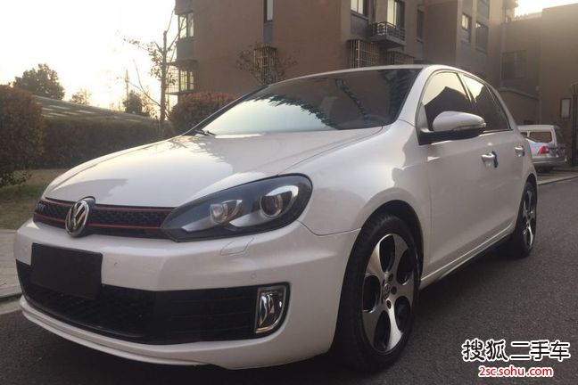 大众高尔夫GTI2012款2.0 TSI DSG 豪华版