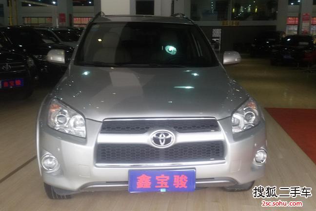 丰田RAV42013款特享版 2.4L 自动四驱尊崇 