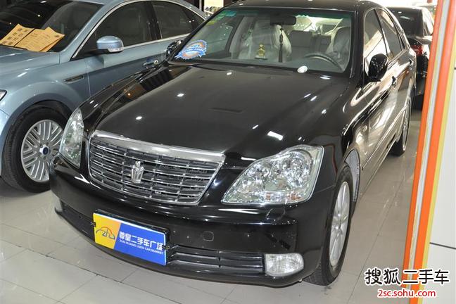 丰田皇冠2005款3.0L Royal 真皮版