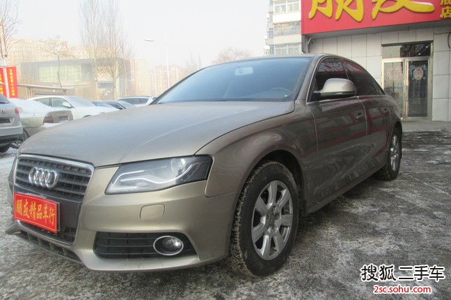 奥迪A4L2011款2.0TFSI 技术型