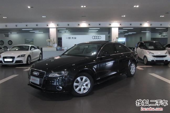 奥迪A4L2011款2.0TFSI 标准型