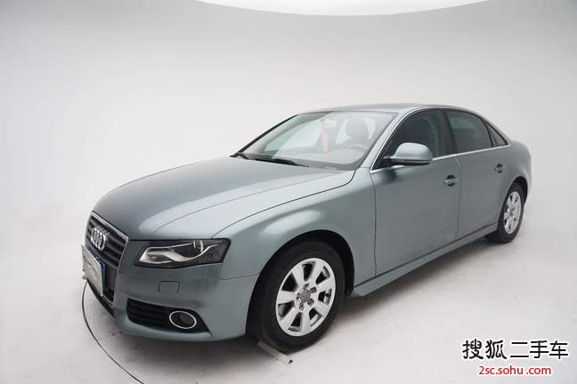 奥迪A4L2009款2.0TFSI 标准型