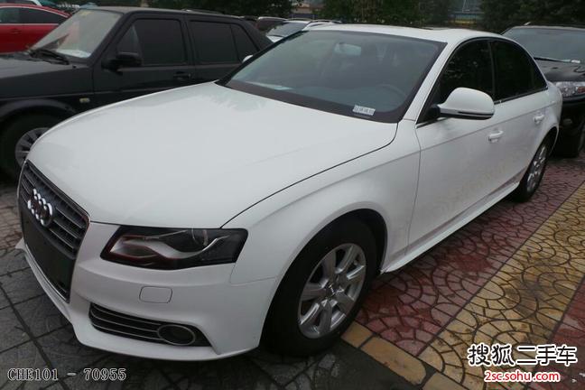 奥迪A4L2011款2.0TFSI 标准型