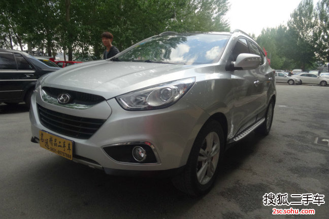 现代ix352010款2.0L 自动四驱尊贵版GLS 