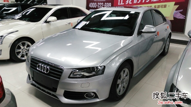 奥迪A4L2012款2.0TFSI 标准型