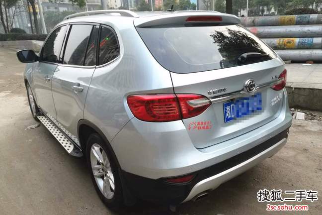 中华V52014款1.6L 自动豪华型