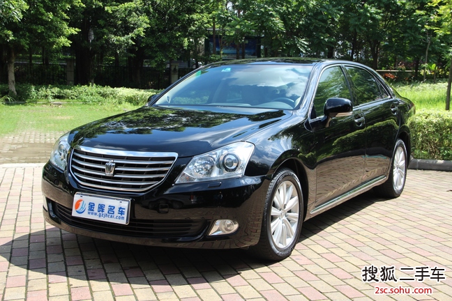 丰田皇冠2010款2.5L Royal 真皮版 